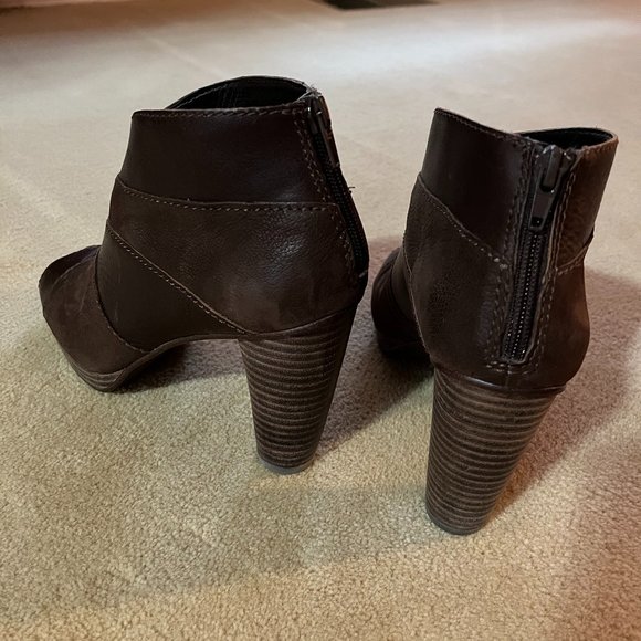 Like New Chocolate Brown Fossil Bobbi Peep-Toe Bootie 8 - Picture 5 of 8